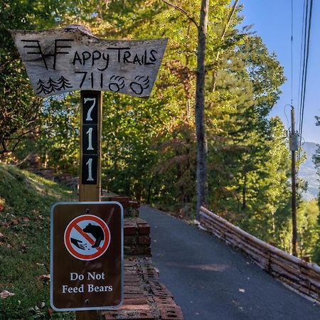 Happy Trails - Cobbly Nob Resort Home Gatlinburg Exteriör bild
