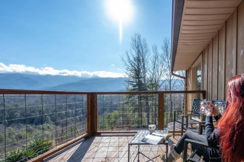 Happy Trails - Cobbly Nob Resort Home Gatlinburg Exteriör bild
