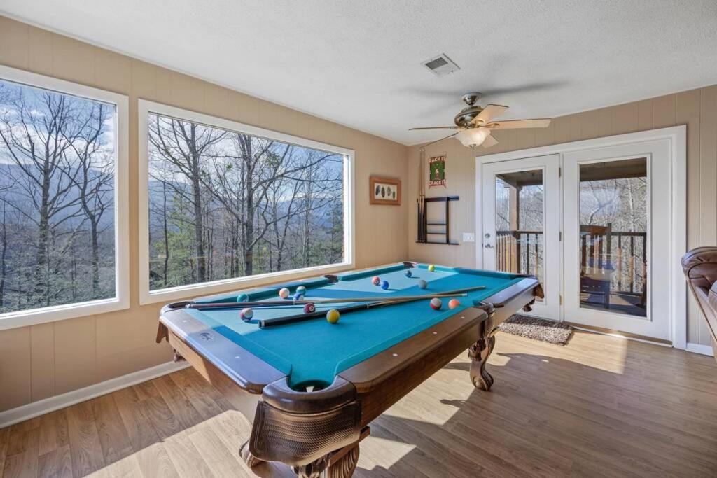 Happy Trails - Cobbly Nob Resort Home Gatlinburg Exteriör bild