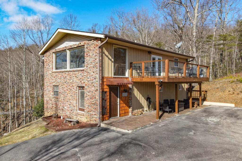 Happy Trails - Cobbly Nob Resort Home Gatlinburg Exteriör bild