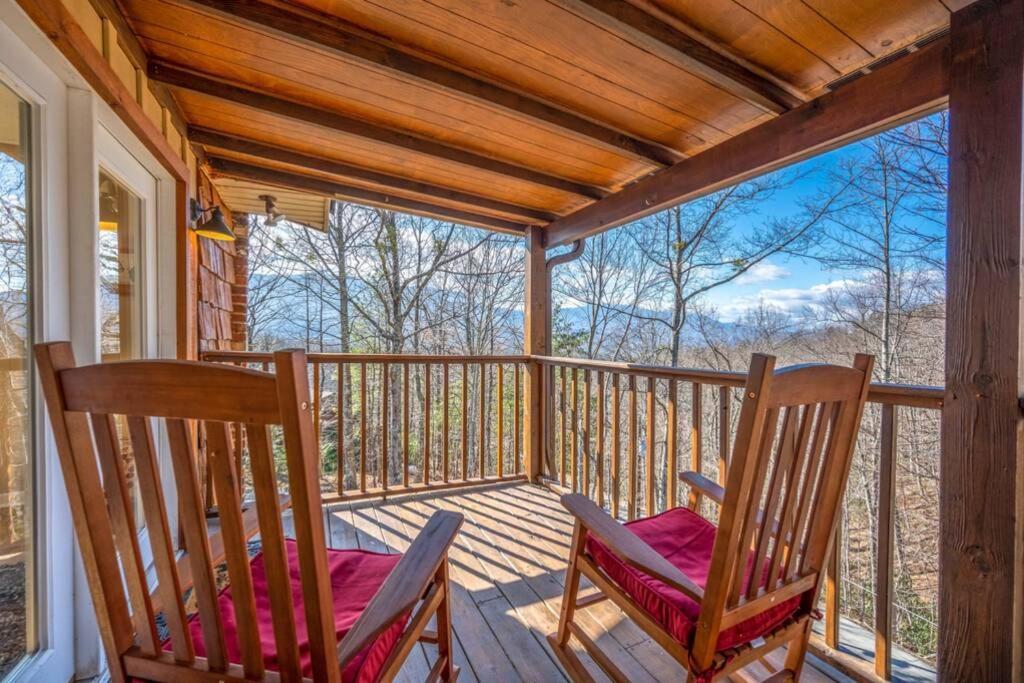 Happy Trails - Cobbly Nob Resort Home Gatlinburg Exteriör bild