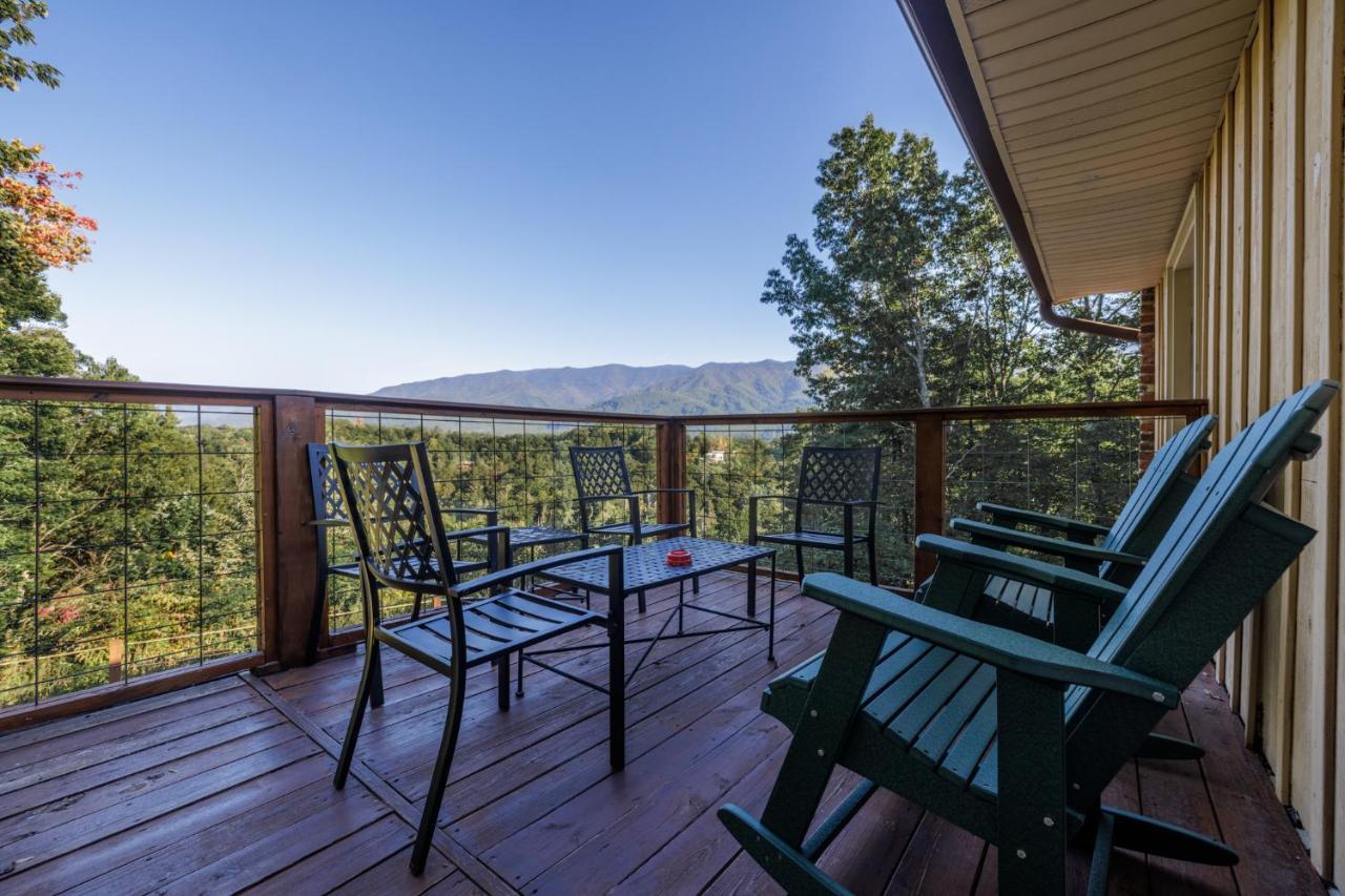 Happy Trails - Cobbly Nob Resort Home Gatlinburg Exteriör bild